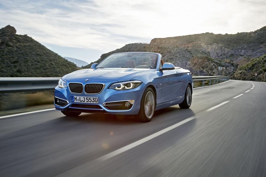  BMW 230i Canvertible Luxury Line (F23) 2017 года  (WW) (фото 2 из 38)